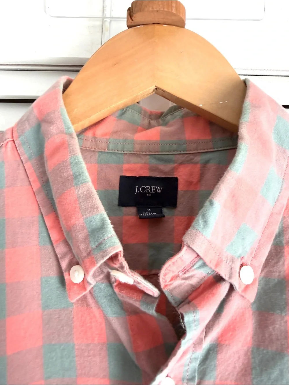 M🧡 J Crew Men’s Light Green & Orange Checkered Plaid Gingham Cotton Button Down